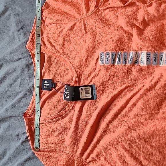 GAP women's large long sleeve soft T-shirt. NWT Peach color - Picture 6 of 10